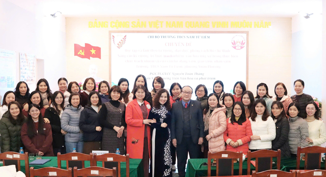Sinh hoạt chính trị học tập và làm theo tư tưởng, đạo đức, phong cách Hồ Chí Minh tại trường THCS Nam Từ Liêm