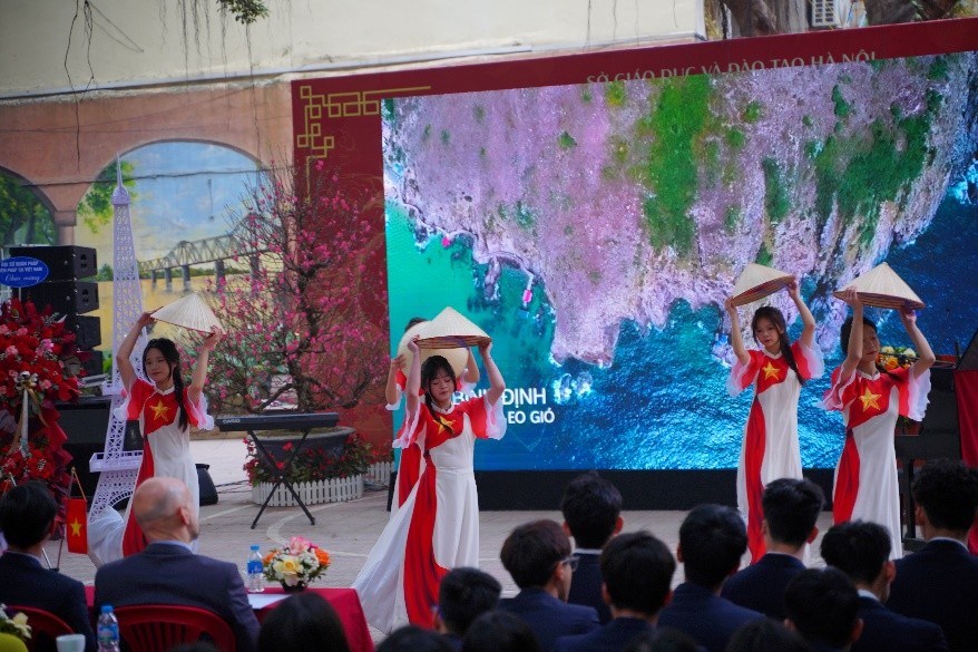 Nhấn vào ảnh để phóng to