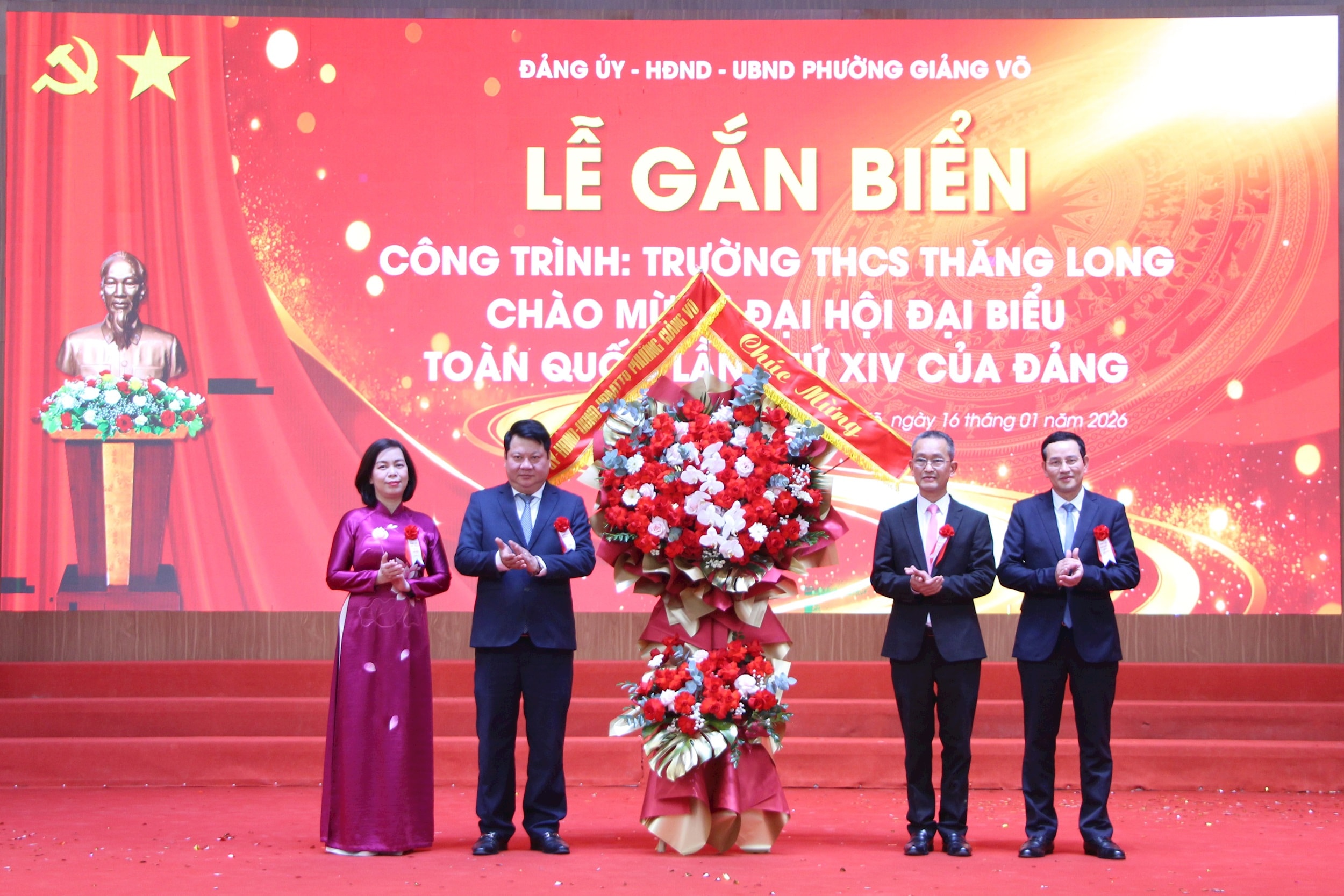 Nhấn vào ảnh để phóng to giang-vo4.jpg?w=900
